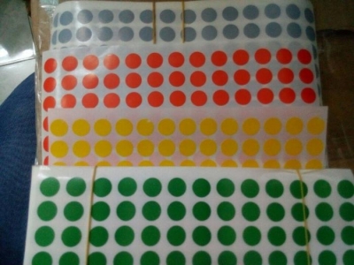 tem sticker chấm bi tròn màu, tem dán lỗi chấm bi sticker
